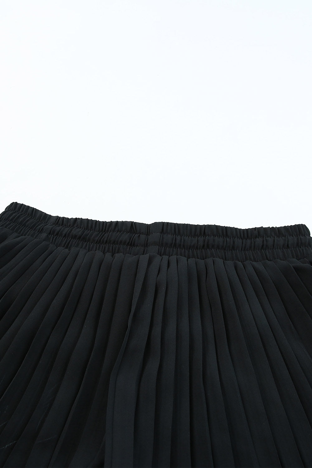 Women's Shorts with Drawcord Waist Flowy Pleat-Detail