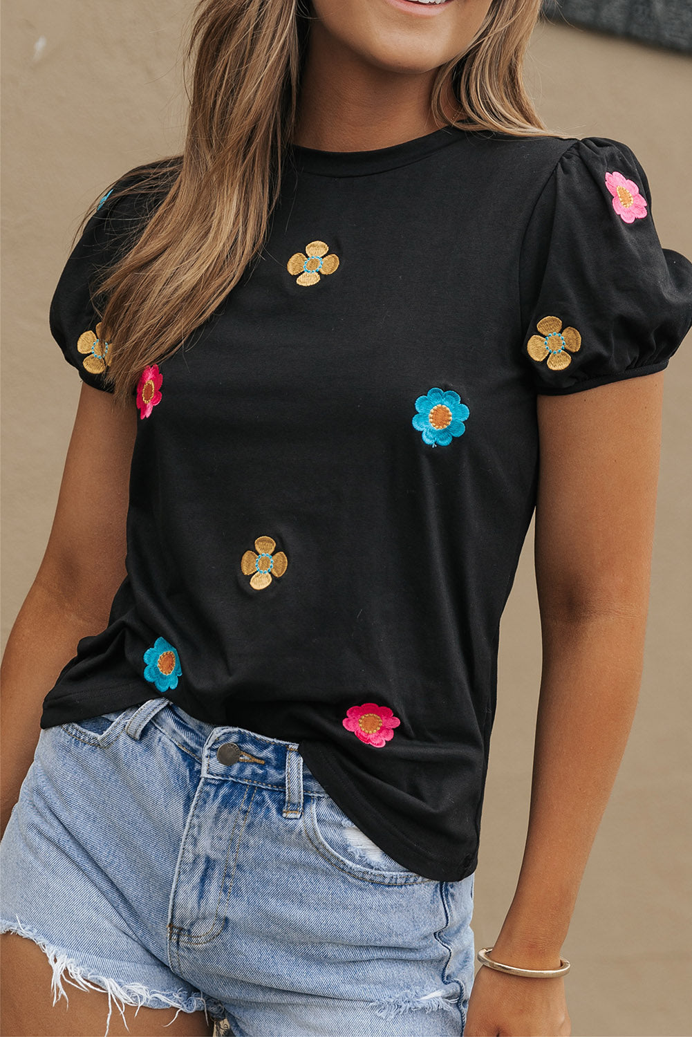 Women's Embroidered Flower Balloon Sleeve Tee