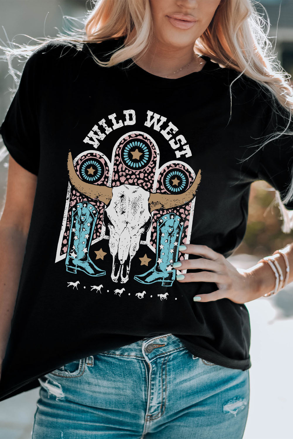 Women's T Shirt with WILD WEST Steer Skull Graphic-Print