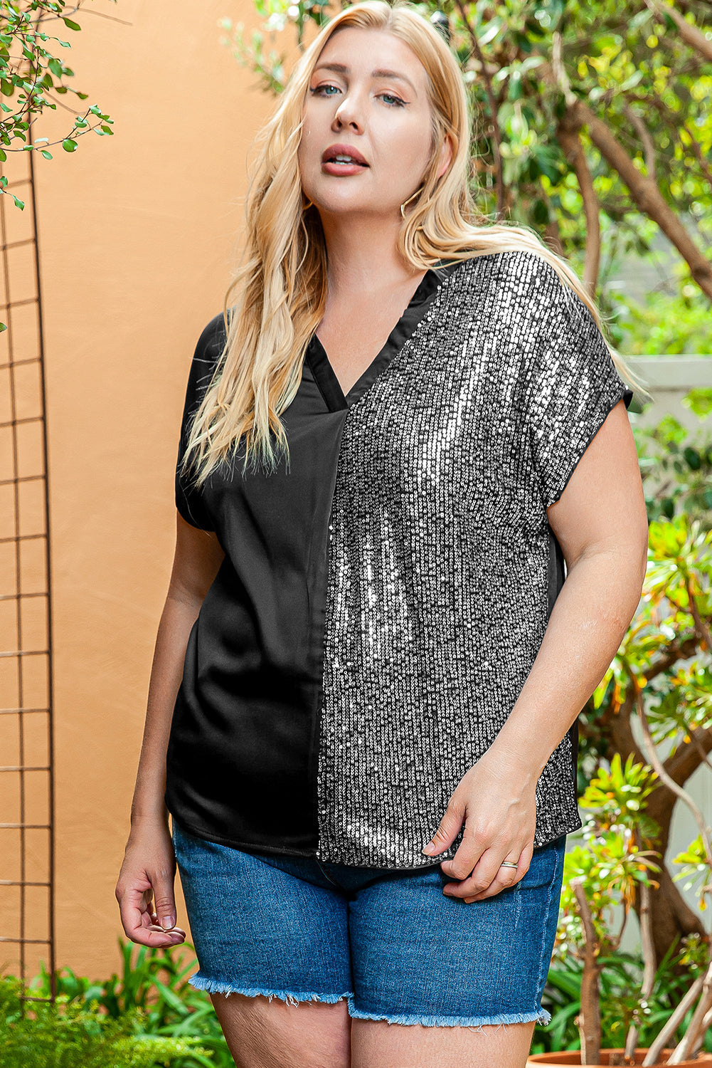 Women's Plus Size Sequined V Neck Tee