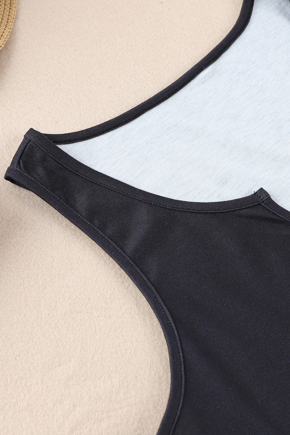 Women's Tank Top with Gradient Split Neck