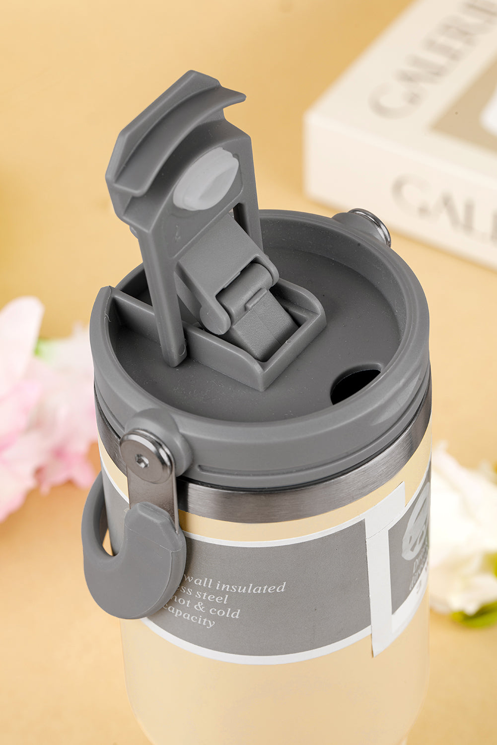 Insulated Vacuum Minimalist Vacuum Cup with Handle 30oz
