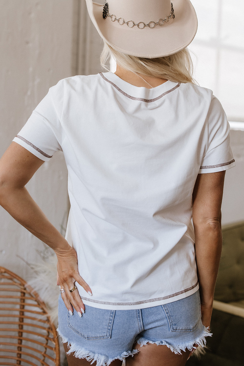 White RODEO Horseshoe Embroidered Patch Pocket T Shirth