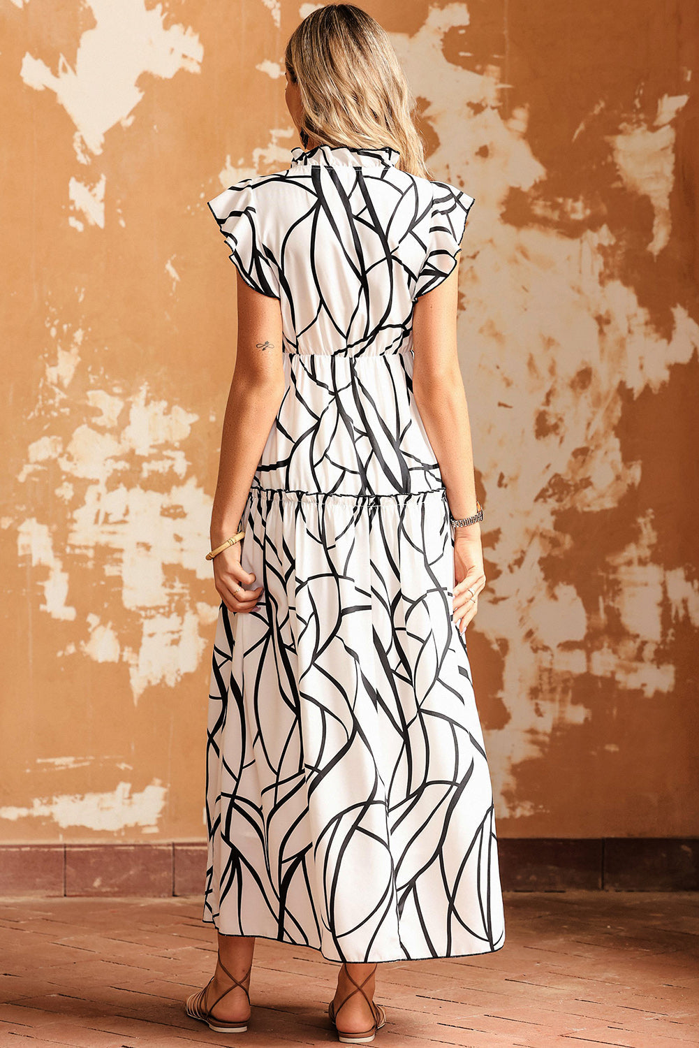 Women's Ruffle-Trimmed Abstract Vein V Neck Maxi Dress