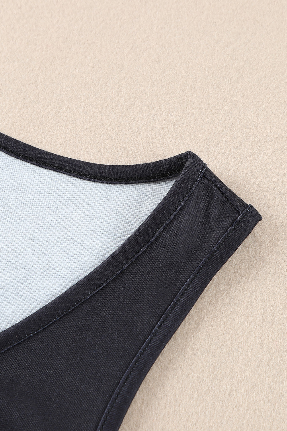 Women's Tank Top with Gradient Split Neck