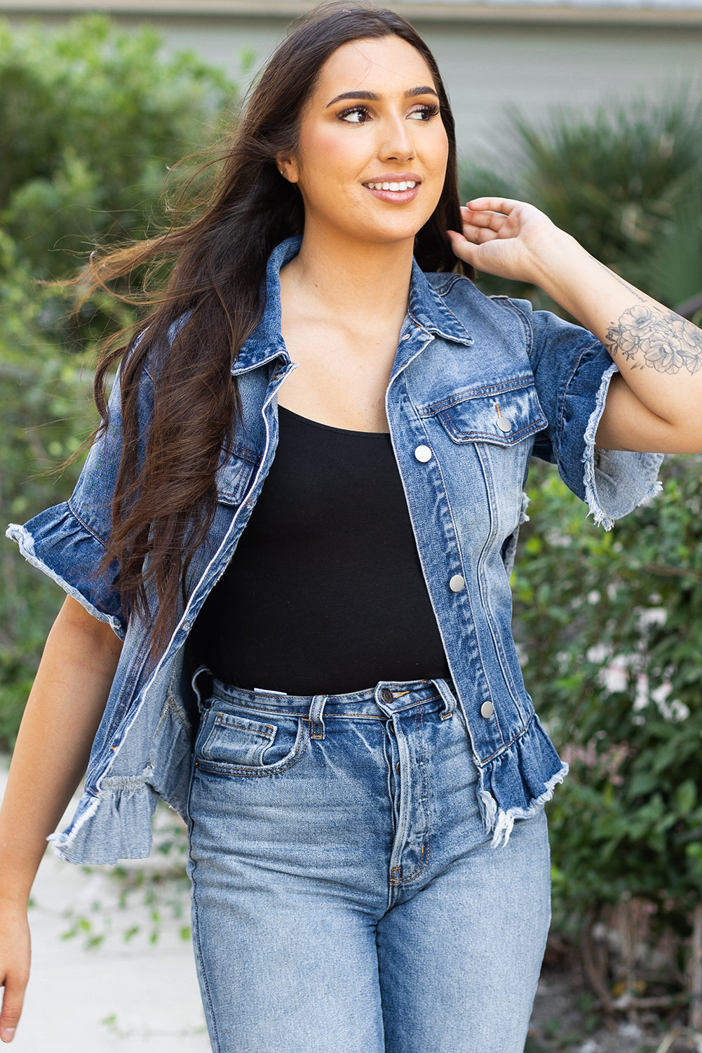 Raw Edge Ruffle-Trimmed Short-Sleeve Denim Jacket