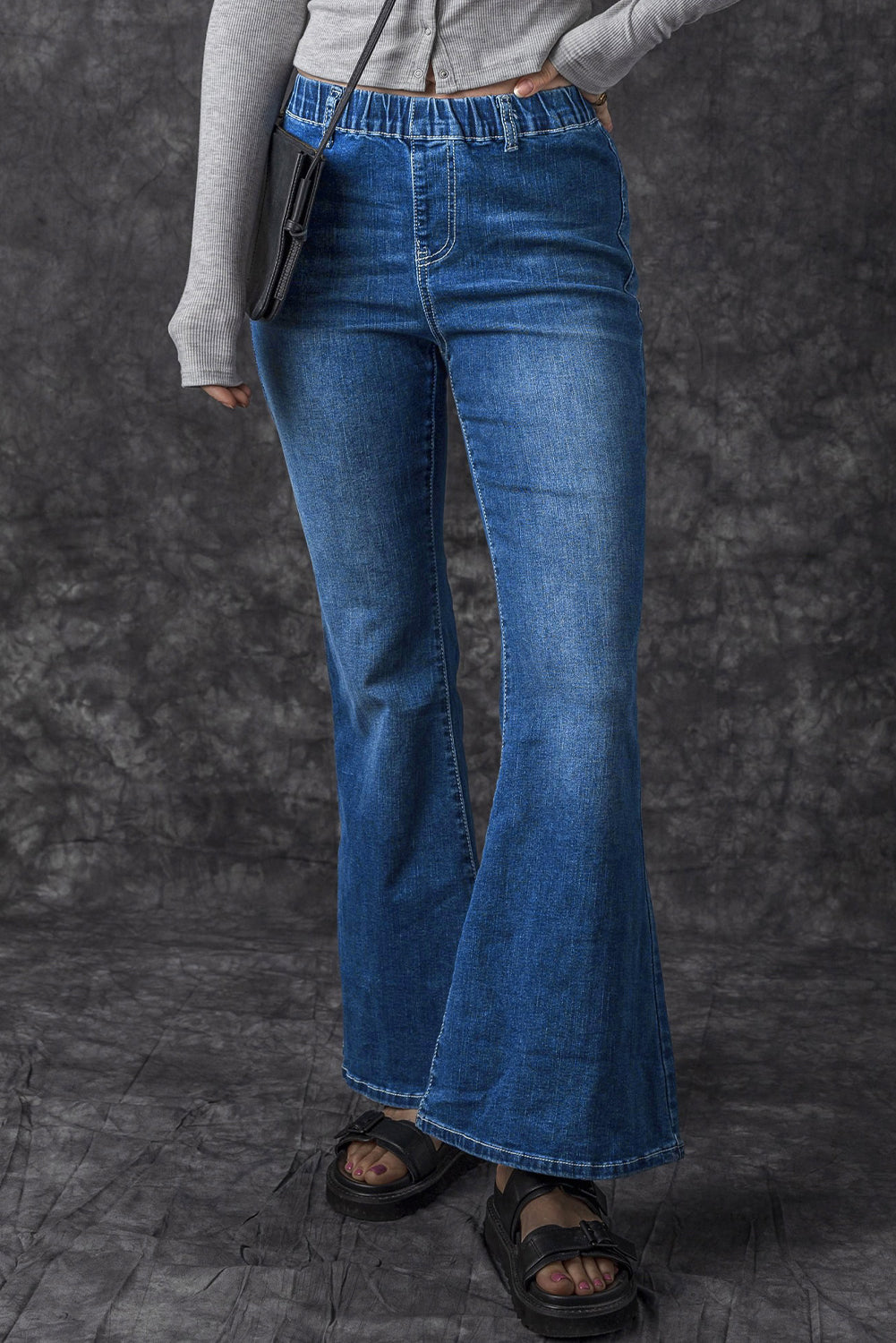 Women's Elastic High-Rise Flare Jeans