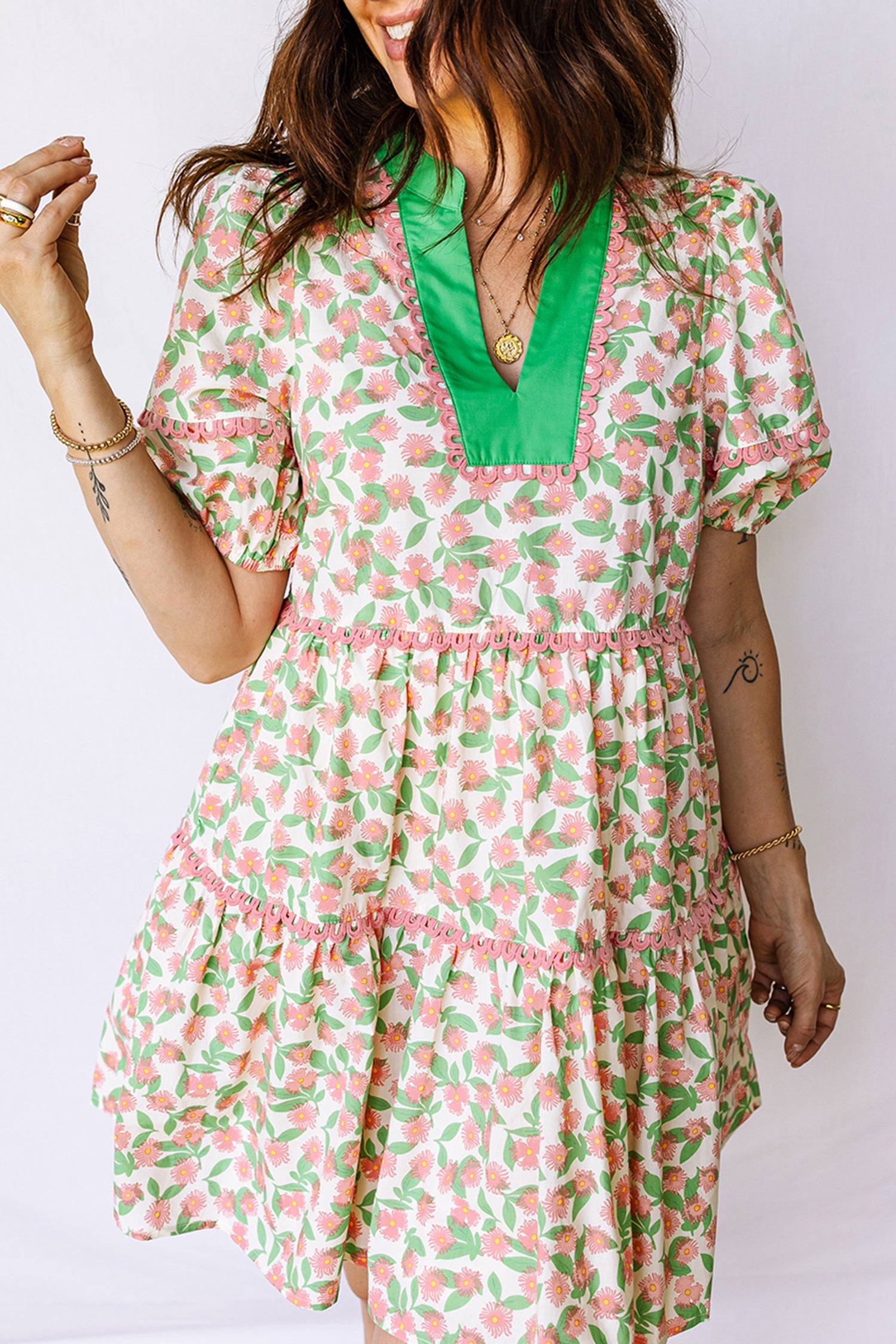 Ricrac Trim Pink Trim Floral Short Puff Sleeve Dress in Green