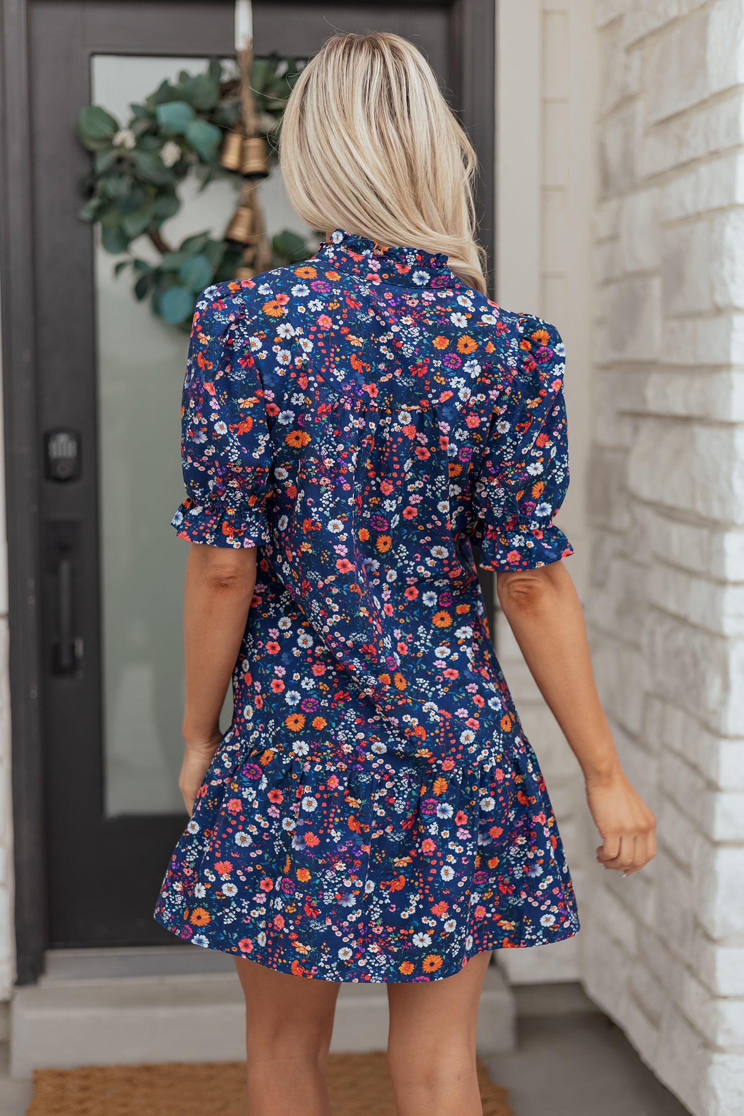 Floral Wild Daisy Split Neck Short Puff Sleeve Mini Dress in Blue