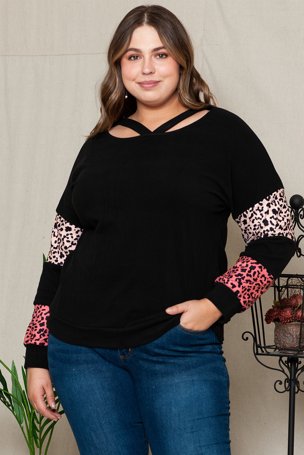 Women's Top Featuring Plus Size Leopard-Print Patchwork Strappy Neck
