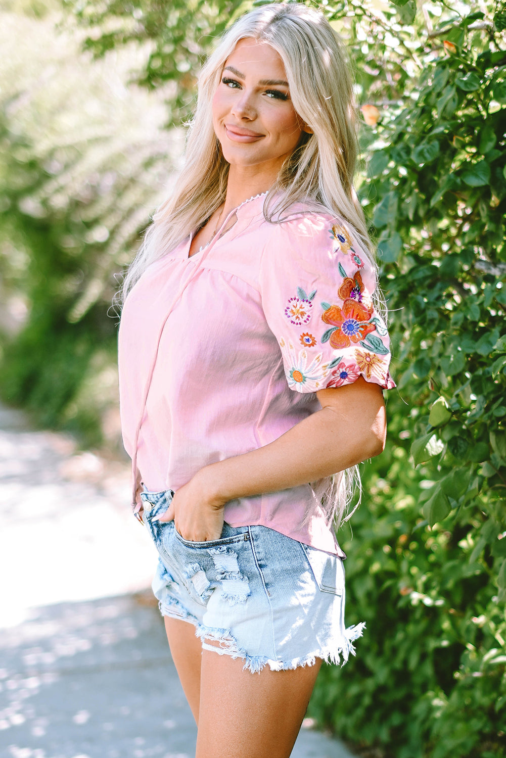 Women's Blouse Featuring Balloon Sleeve Split Neck