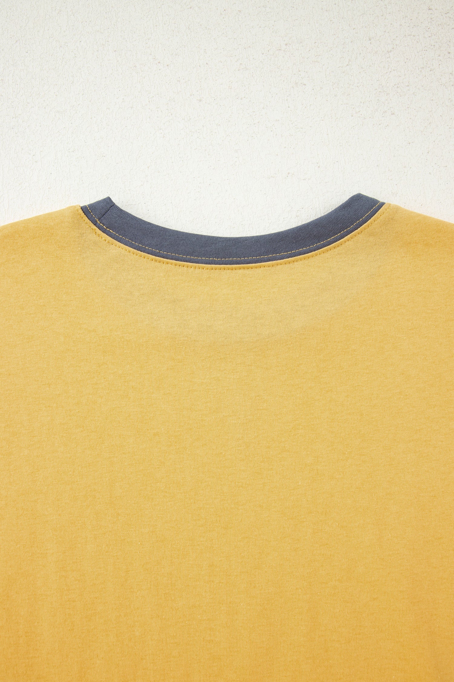 Contrast Trim Raw Hemline Short-Sleeved Loose Top