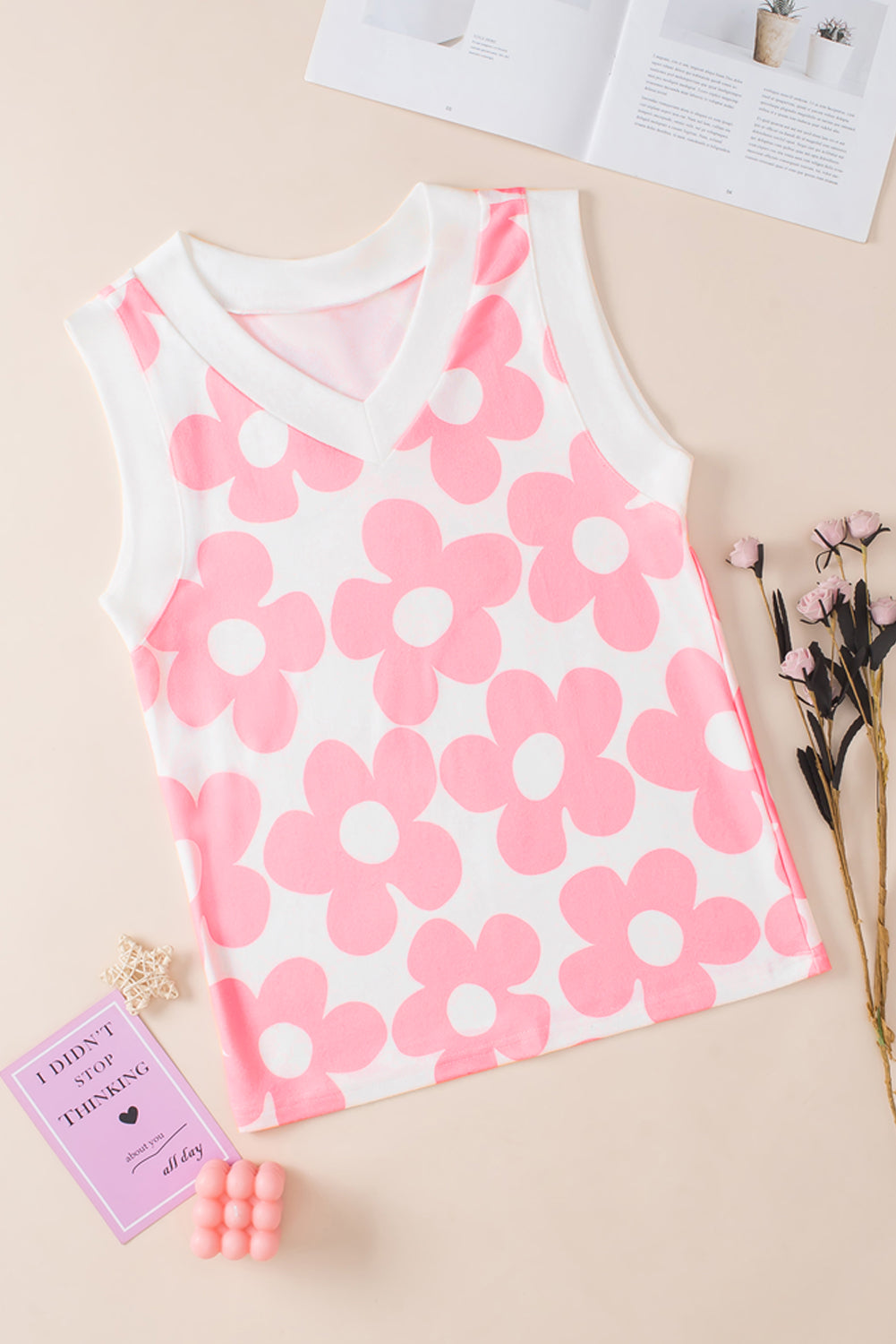 Women's Tank Top Featuring V Neck Cute Flower Knitted