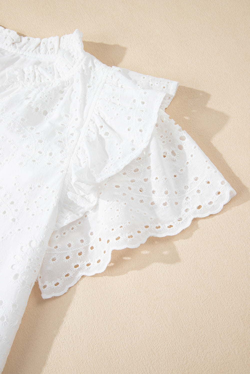 Anglaise Ruffle Broderie Ruffle Short-Sleeved Blouse in White