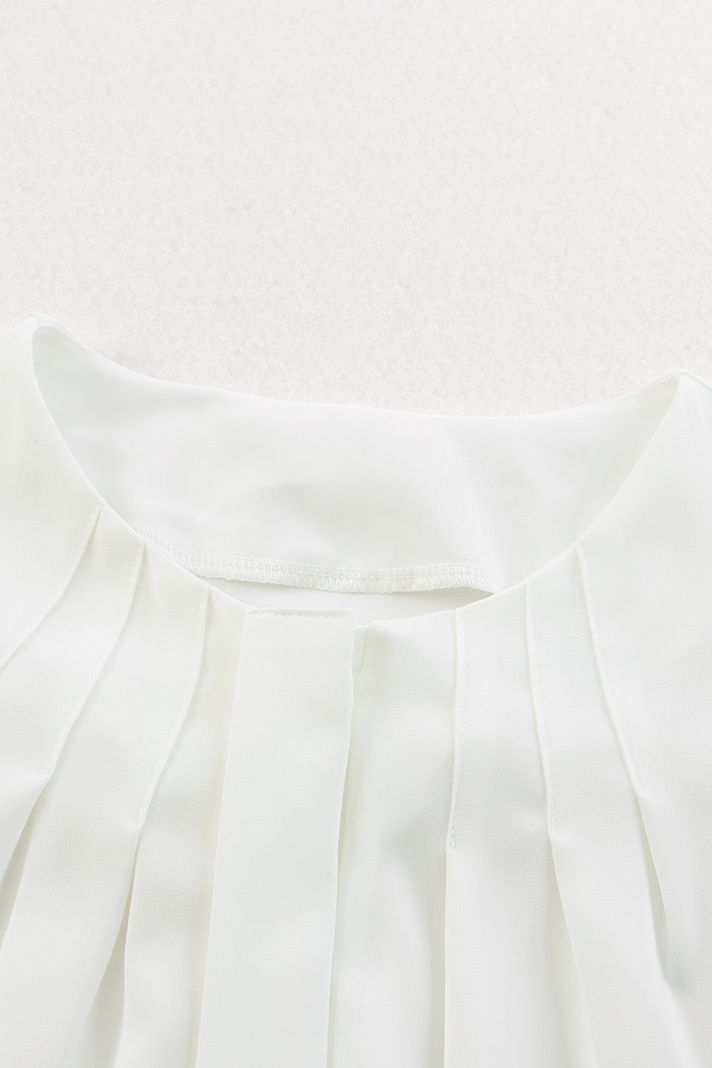 Women's Shirt Featuring Crew Neck Gathered Stretch Cuff