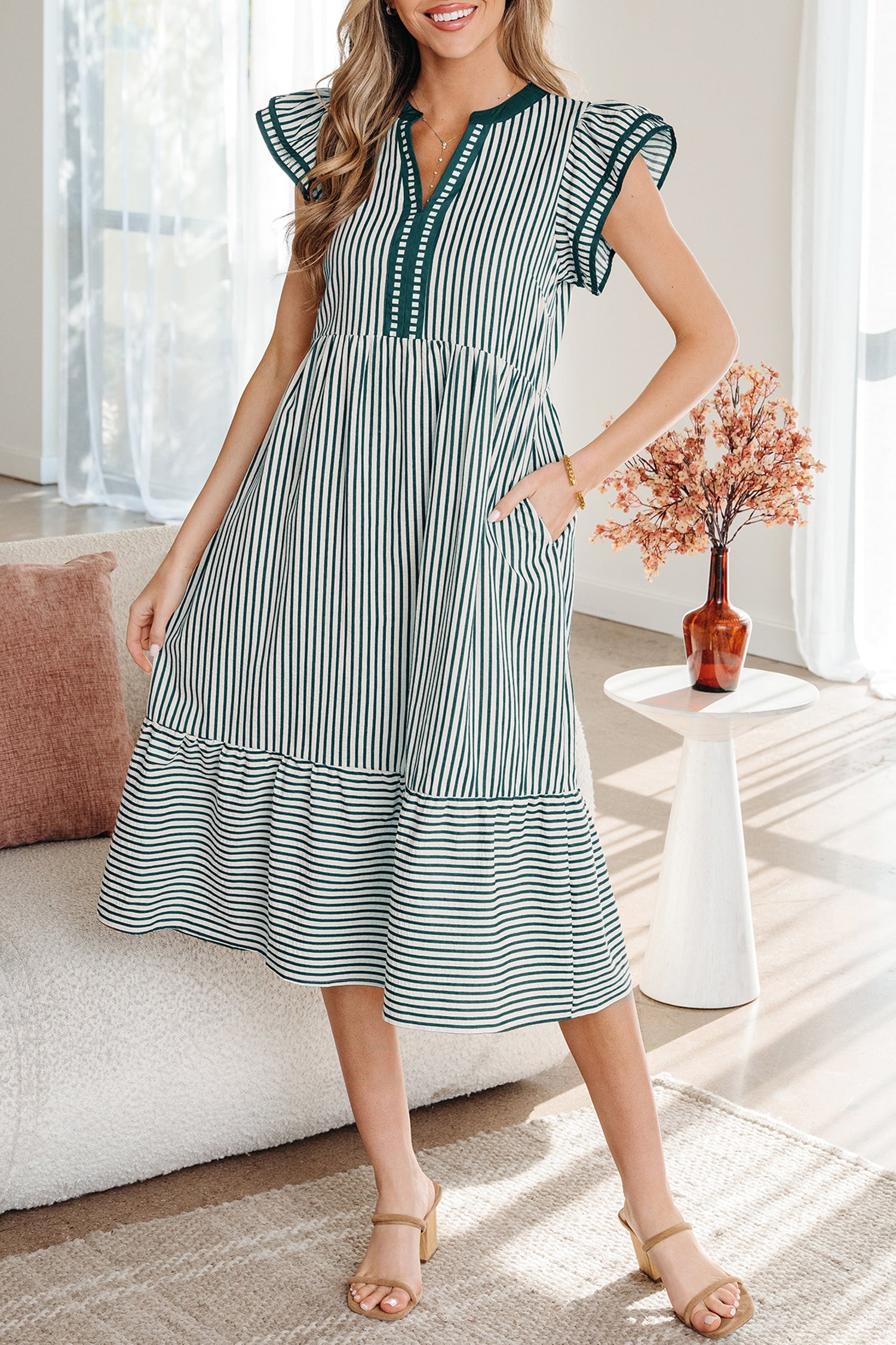 Stripe Trim Short-Sleeved Contrast V-Neck Midi Dress in Green