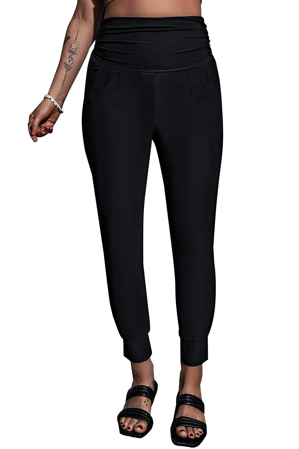 Women's High-Rise Black Pleat-Detail Pocket Leggings