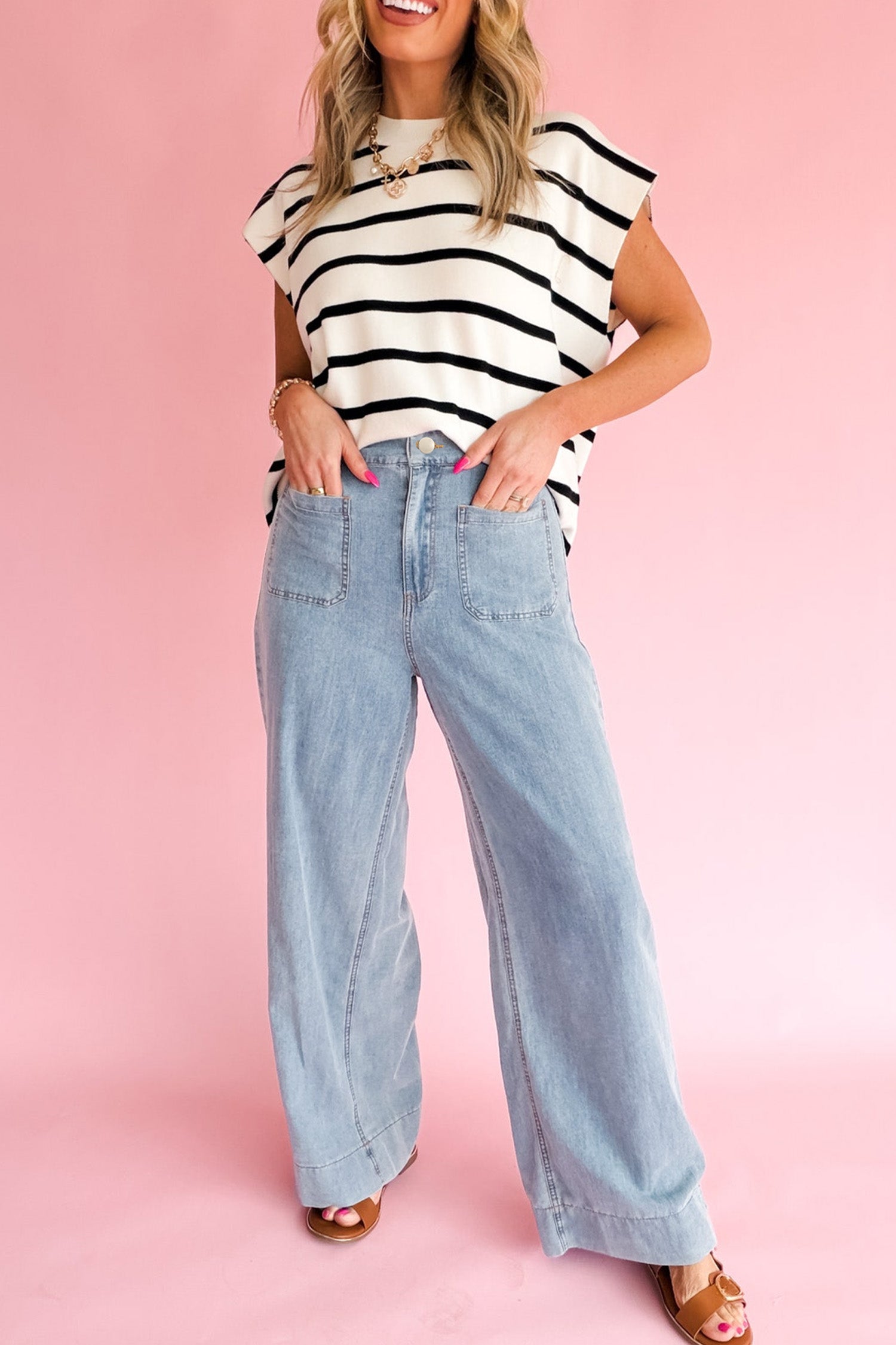 Regular Solid Full-Length Pocket Detail Denim Jeans in Beau Blue