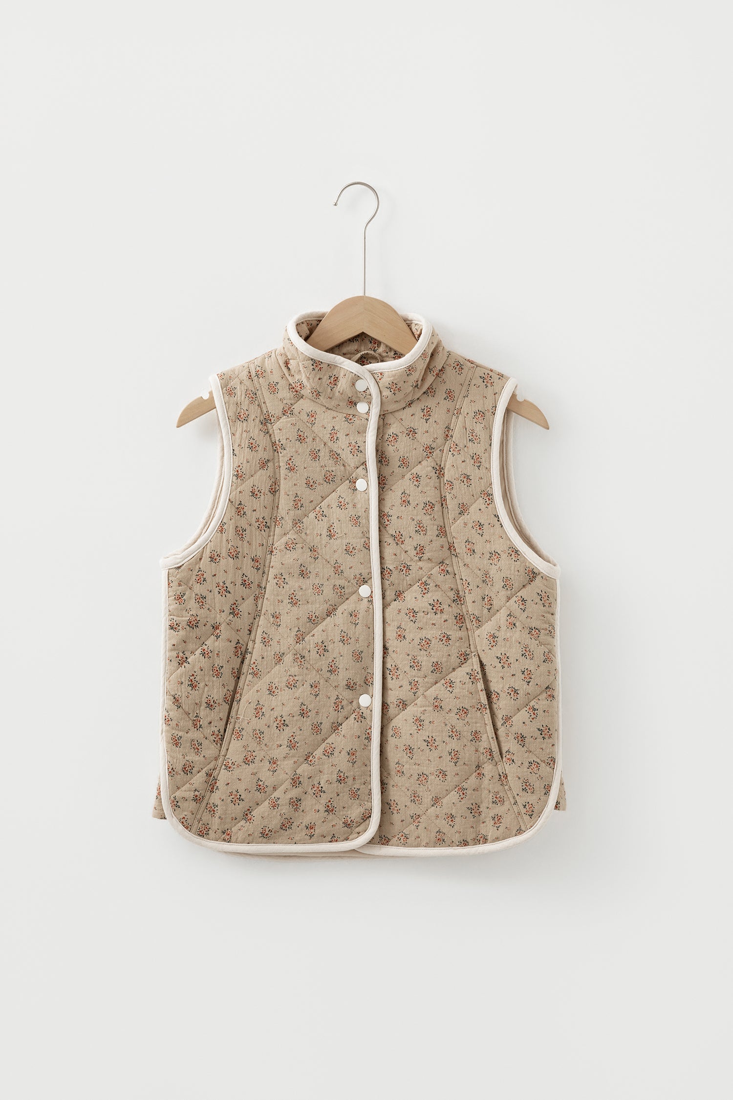 Concealed Floral-Print Quilted Button Vest in Khaki