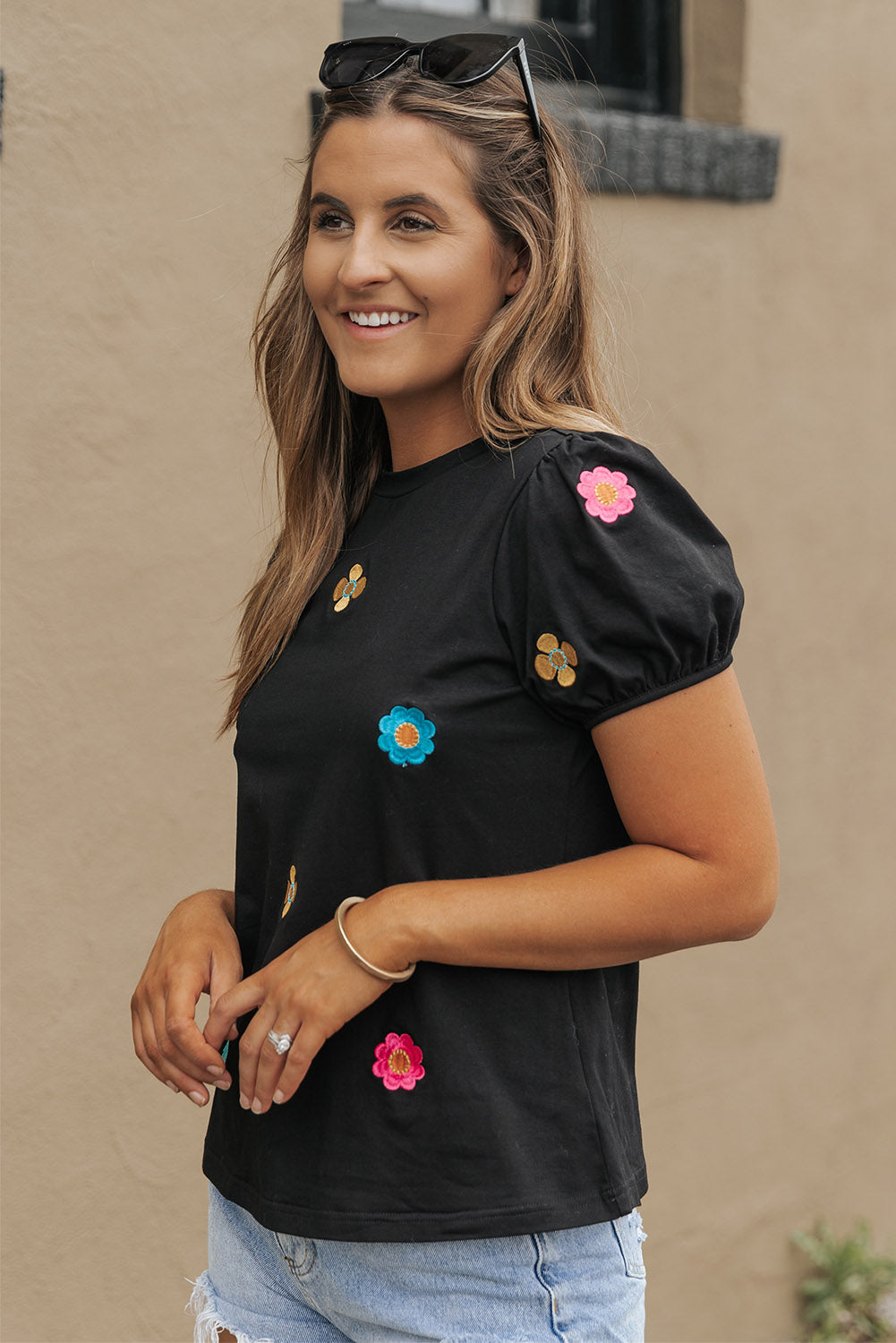 Women's Embroidered Flower Balloon Sleeve Tee