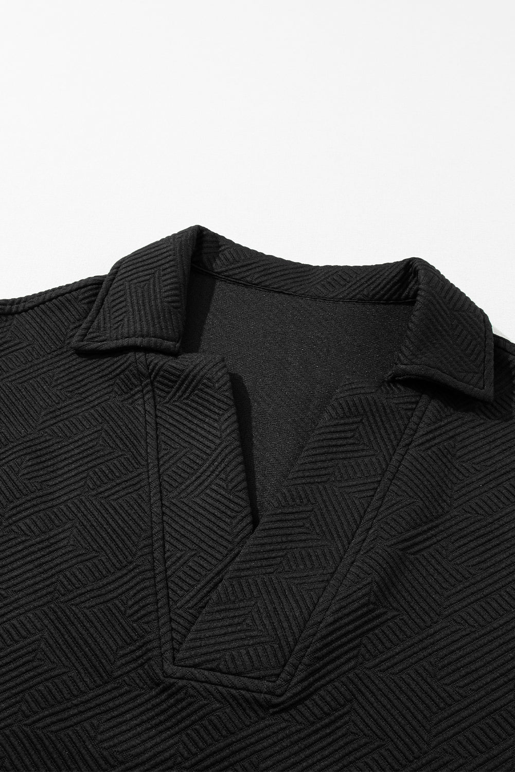Women's Collared Textured V Neck Top