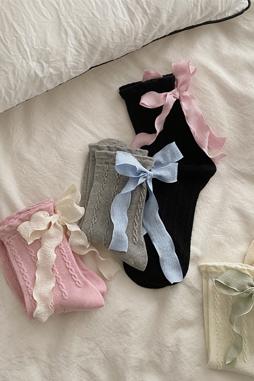 5 Pairs Contrast Ribbon Bow Decor Textured Knit Socks