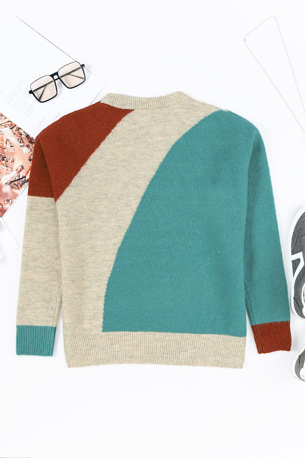 Women's Sweater with Rib-Knitted Trim Round Neck