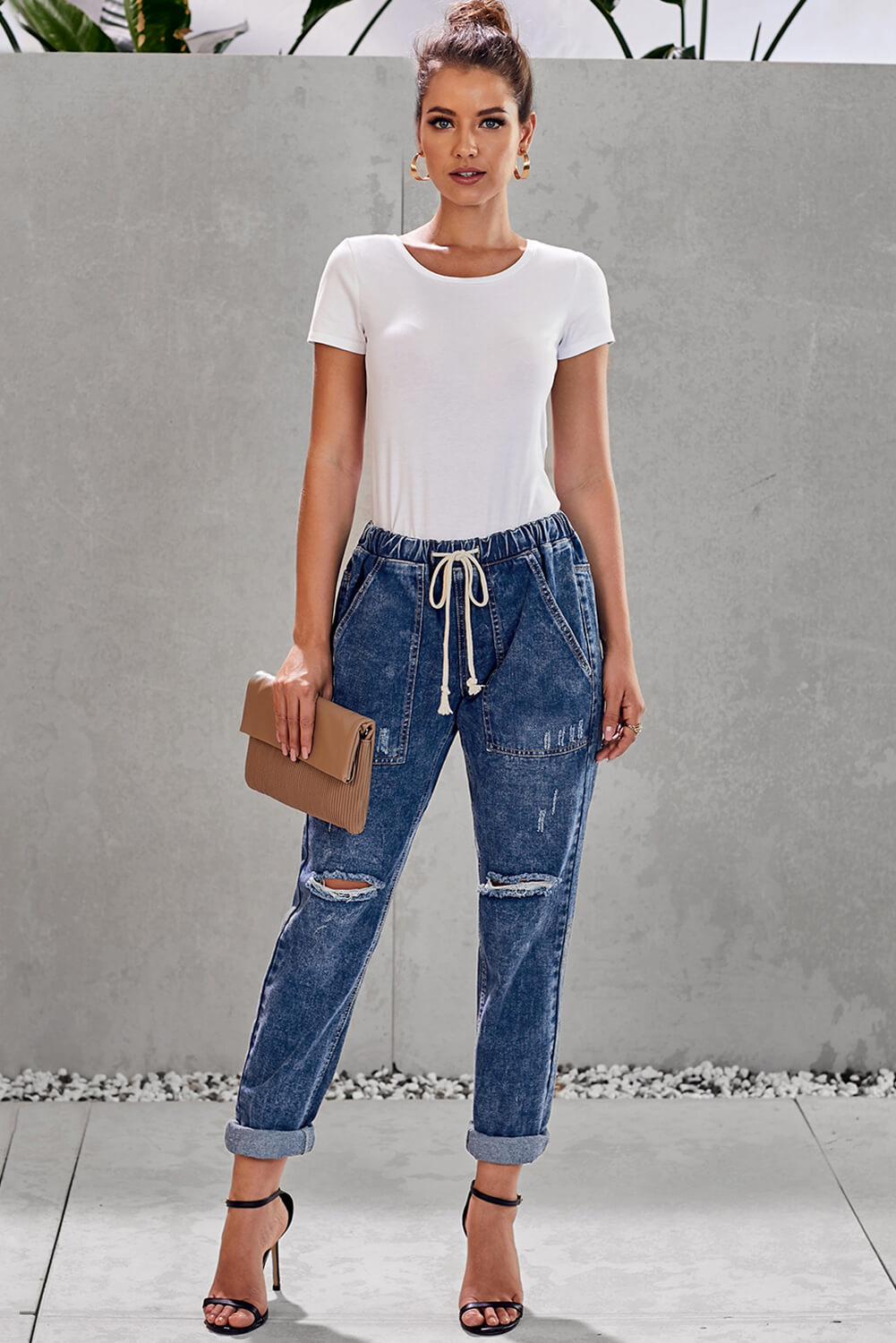 Women's Jean Dark Blue Gather Round Distressed Hole Pocket-Detail Jogger