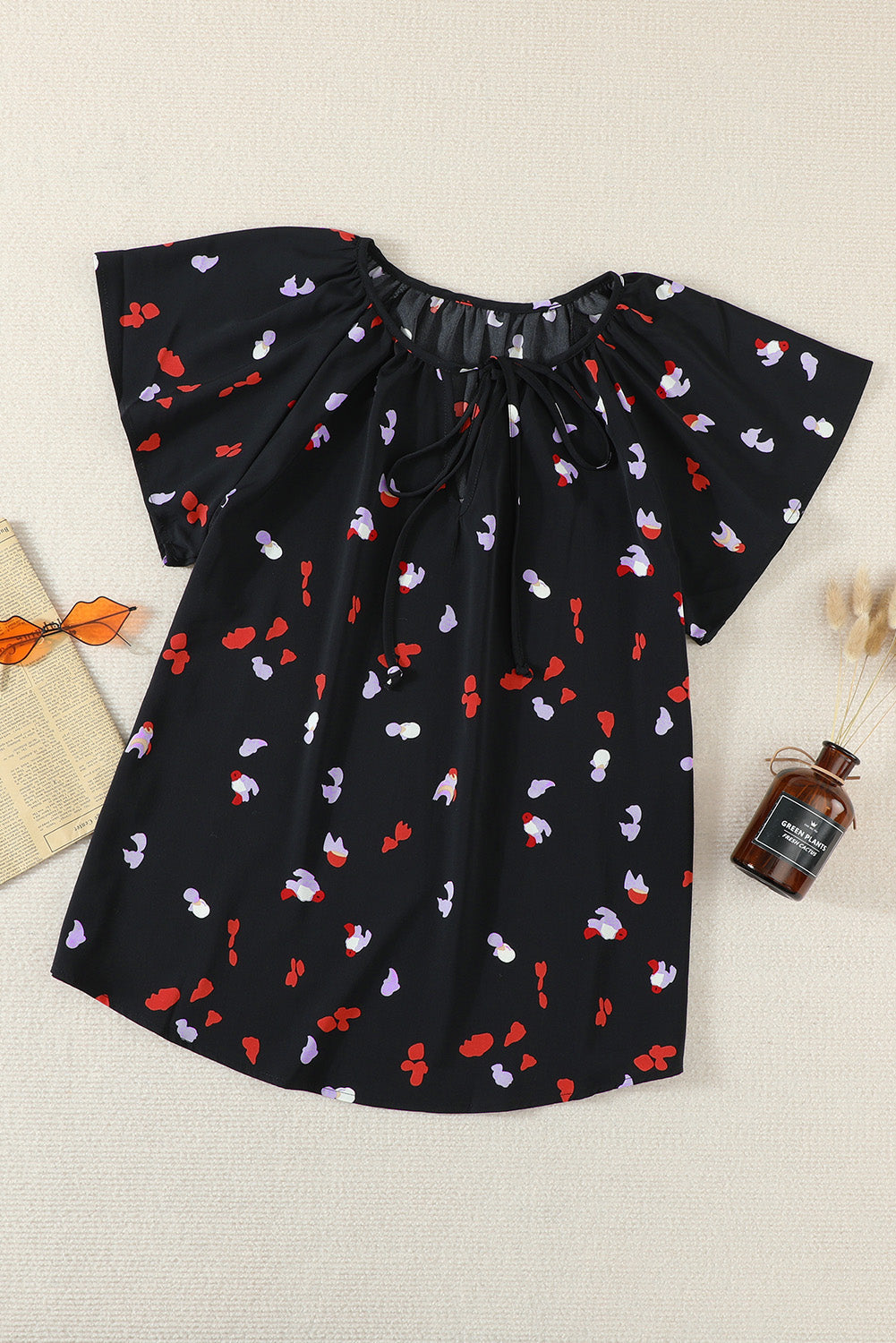 Women's Blouse with Black V-neck Short-Sleeve Floral-Print Print Fantasy Fluttering