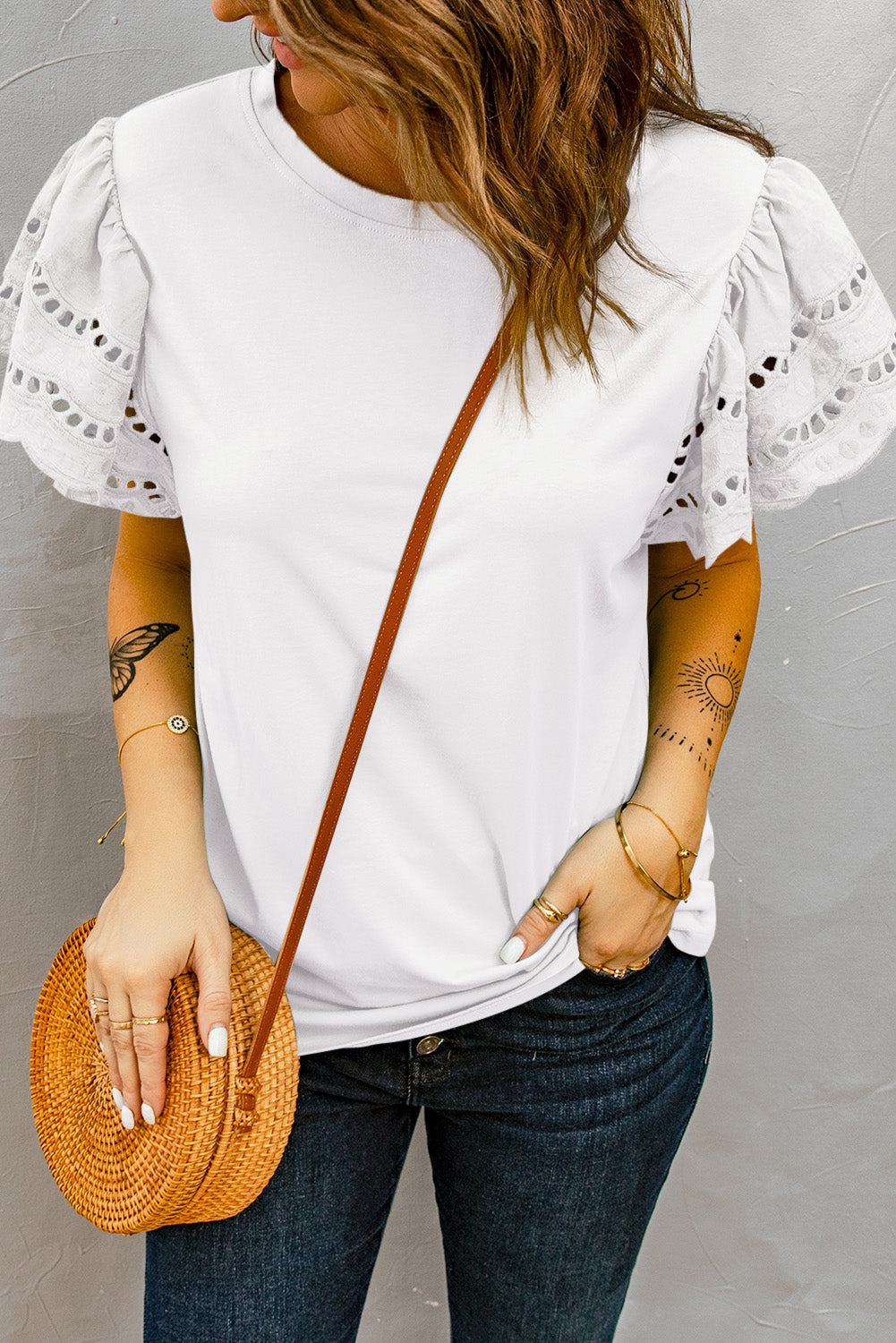Women's T-shirt with Short-Sleeve White Ruffle-Trimmed