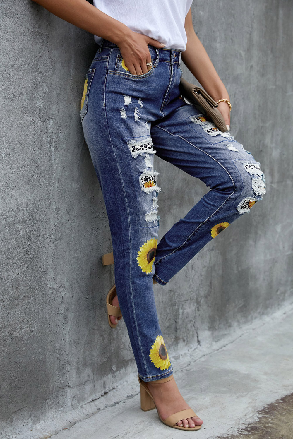 Women's Jeans with Distressed High-Rise