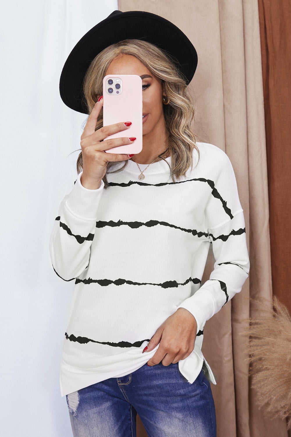 Women's Sweatshirt with Women's White Tie-dye Stripes