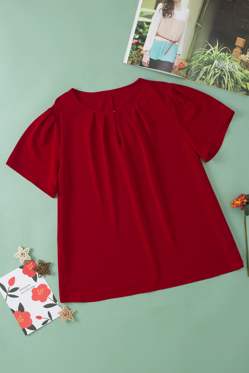Women's T Shirt Featuring Pleat-Detail Crew Neck Plus Size