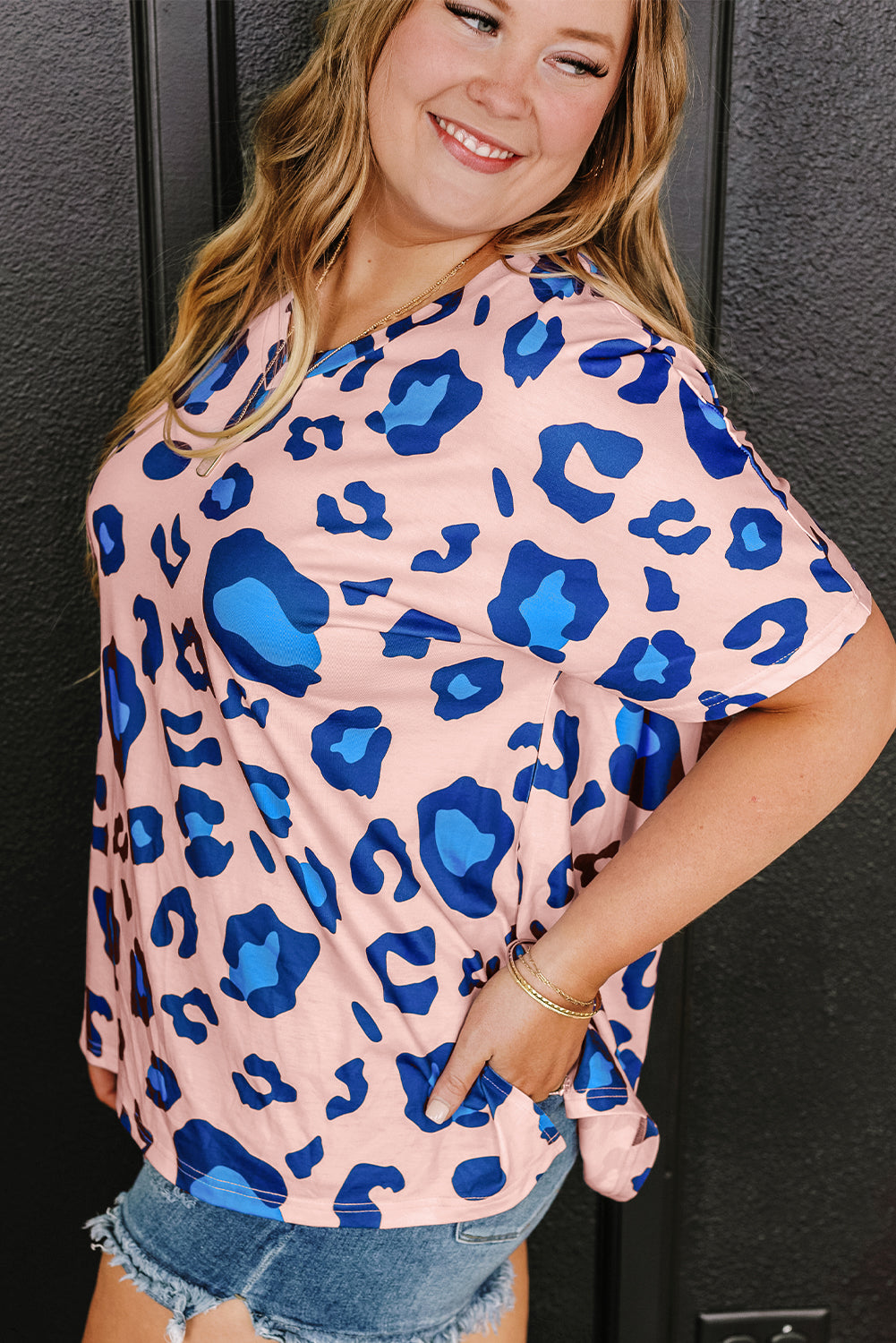 Women's V Neck Plus Size Leopard-Print Print Tee