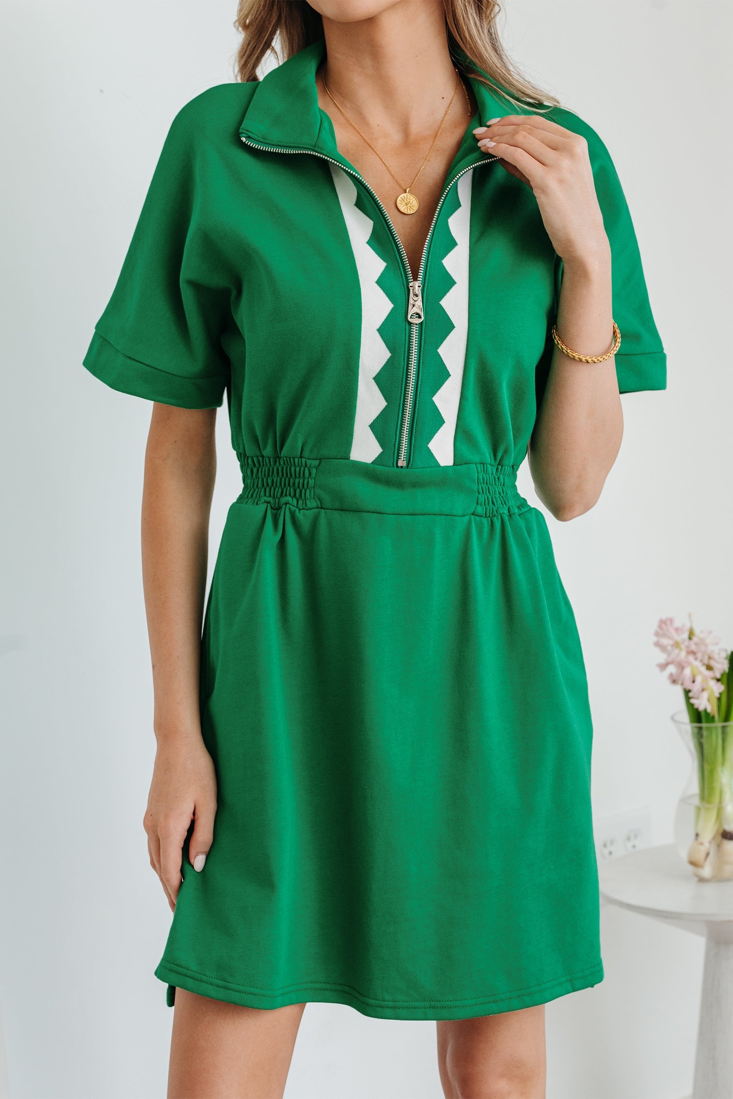 Half Zip Elastic Waist Short-Sleeved Mini Dress in Green