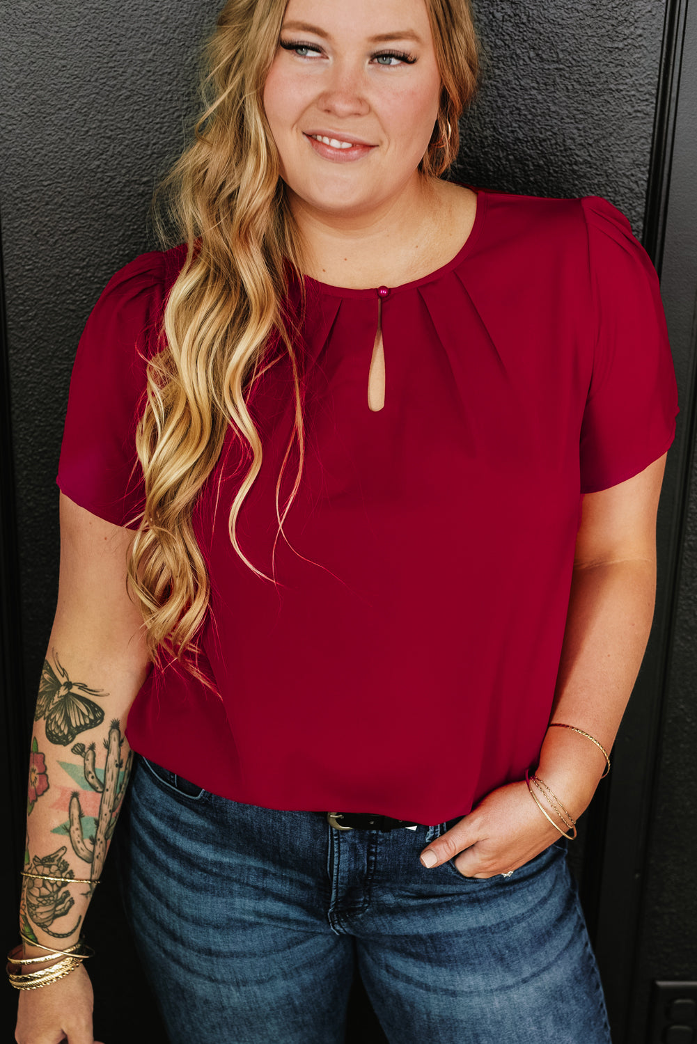 Women's T Shirt Featuring Pleat-Detail Crew Neck Plus Size