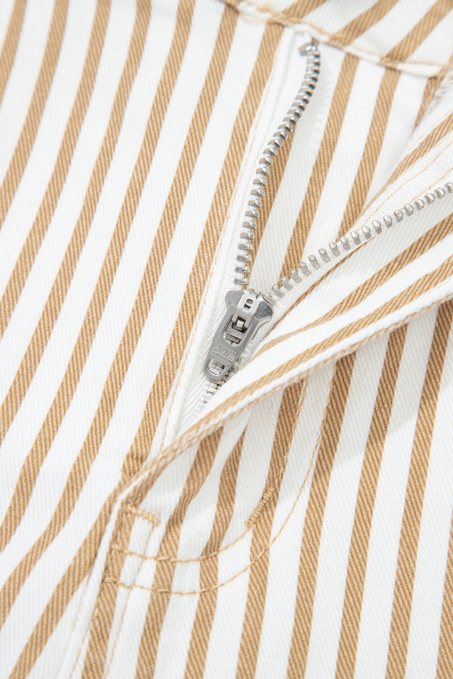 Barrel Stripe Everyday Jeans in Khaki