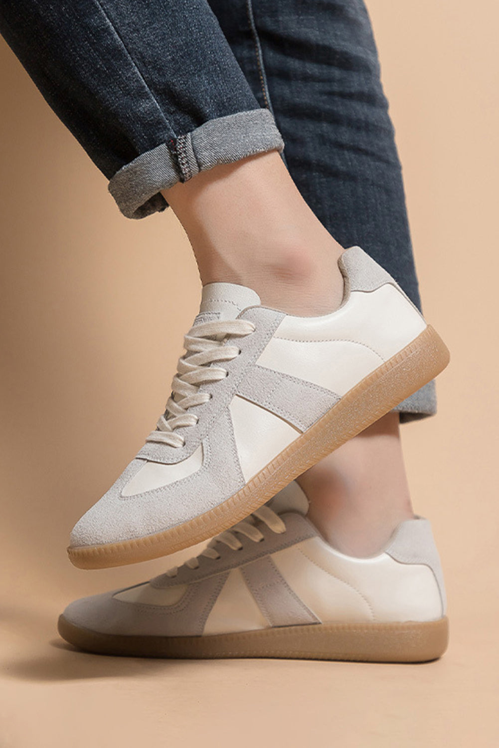 Suede PU Leather Patched Lace-up Flat Shoes