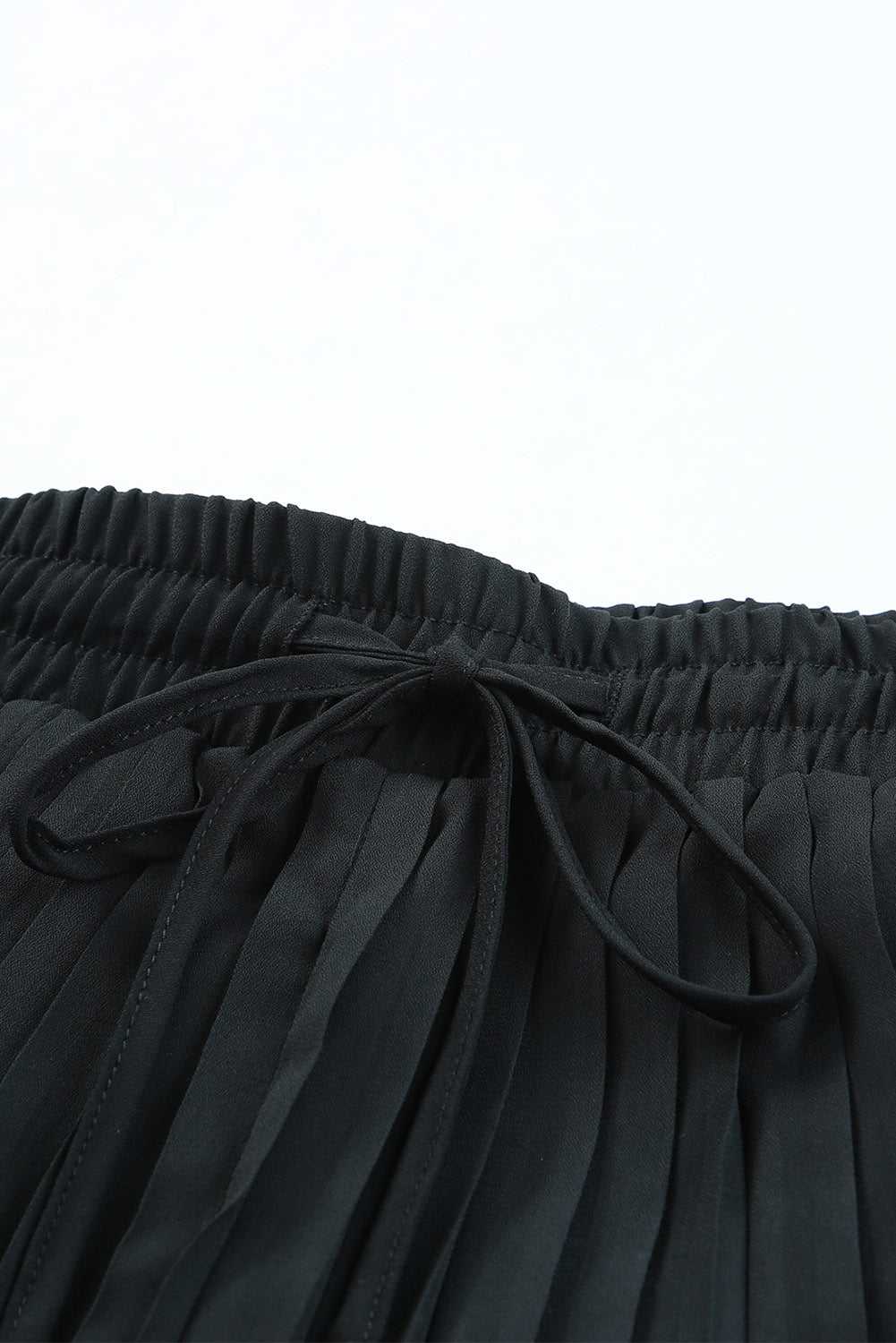 Women's Shorts with Drawcord Waist Flowy Pleat-Detail