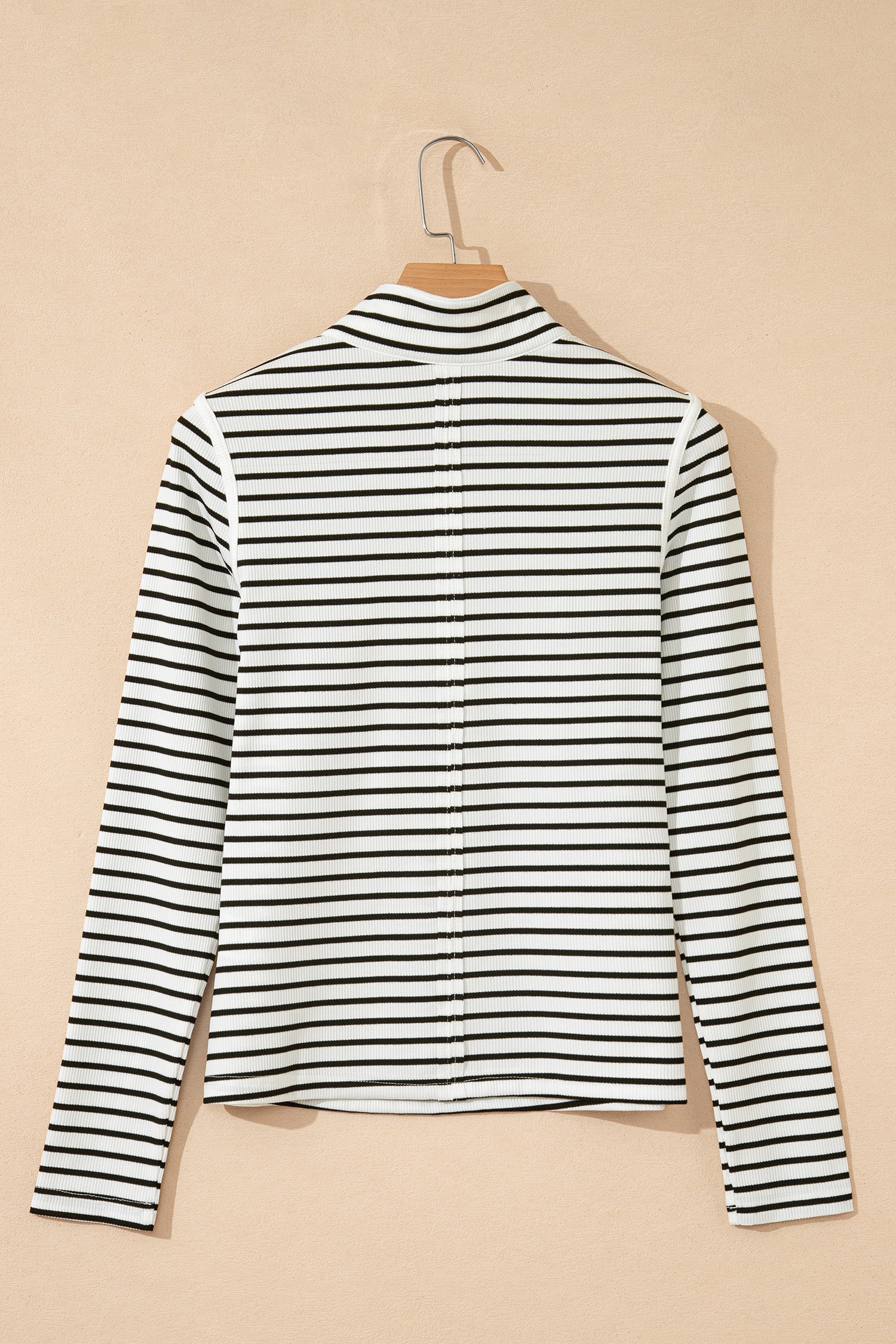 Black Stripe Rib-Knit Knit Long-Sleeved Slim Top in White