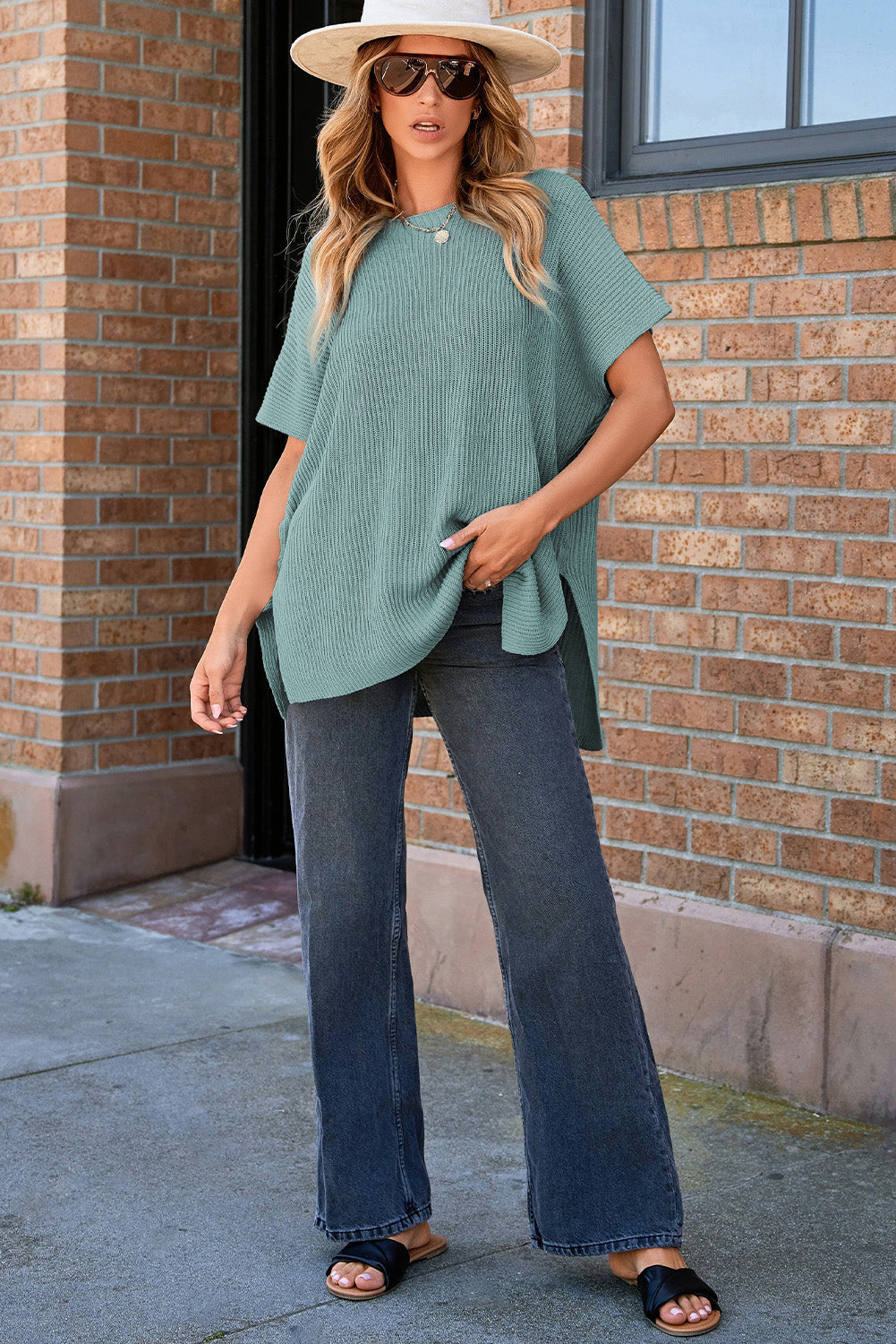 Slit Short-Sleeved Side Roomy Knit Top