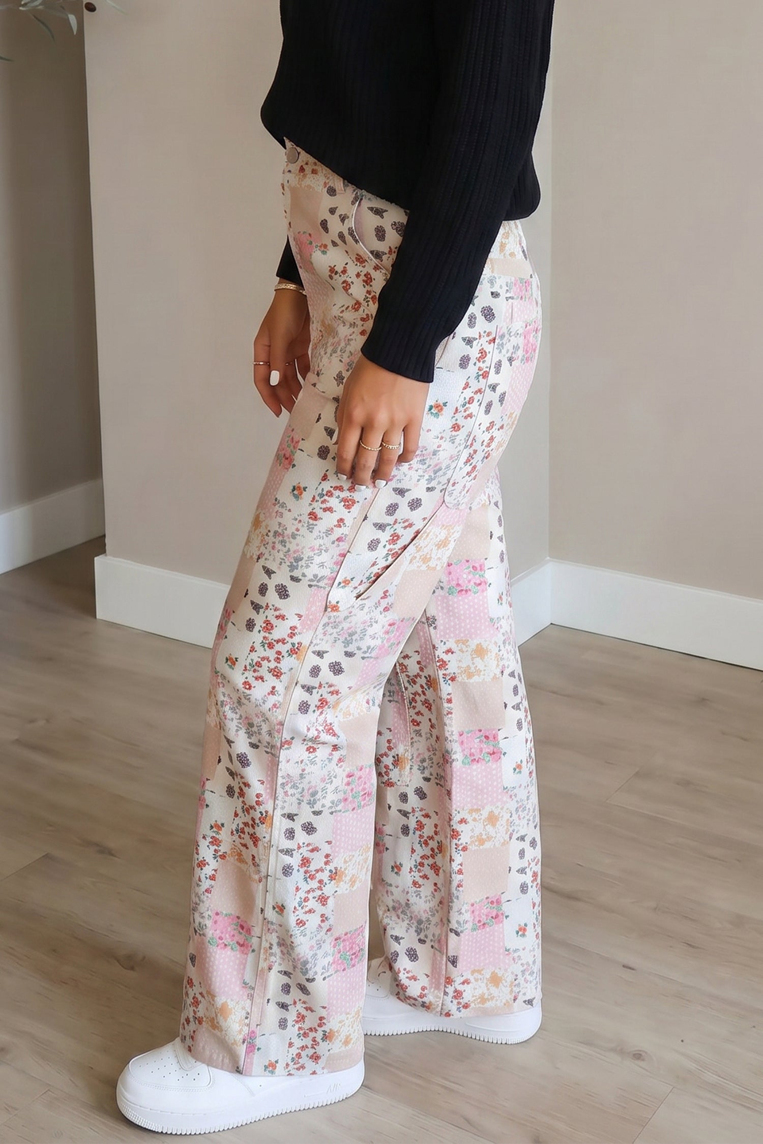 Patchwork Wide-Leg Floral Wide-Leg Full Length Jeans in Pink