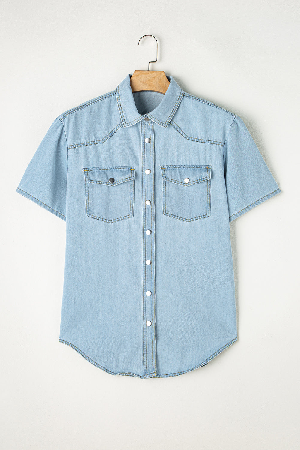 Women's Shirt with Rounded Hem Flap Pockets