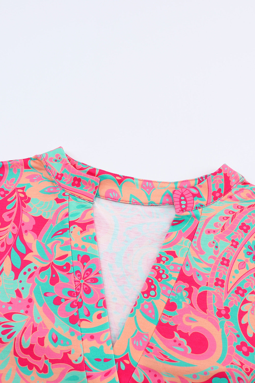 Women's Plus Size Paisley Print V Neck Roll Tab Sleeve Blouse