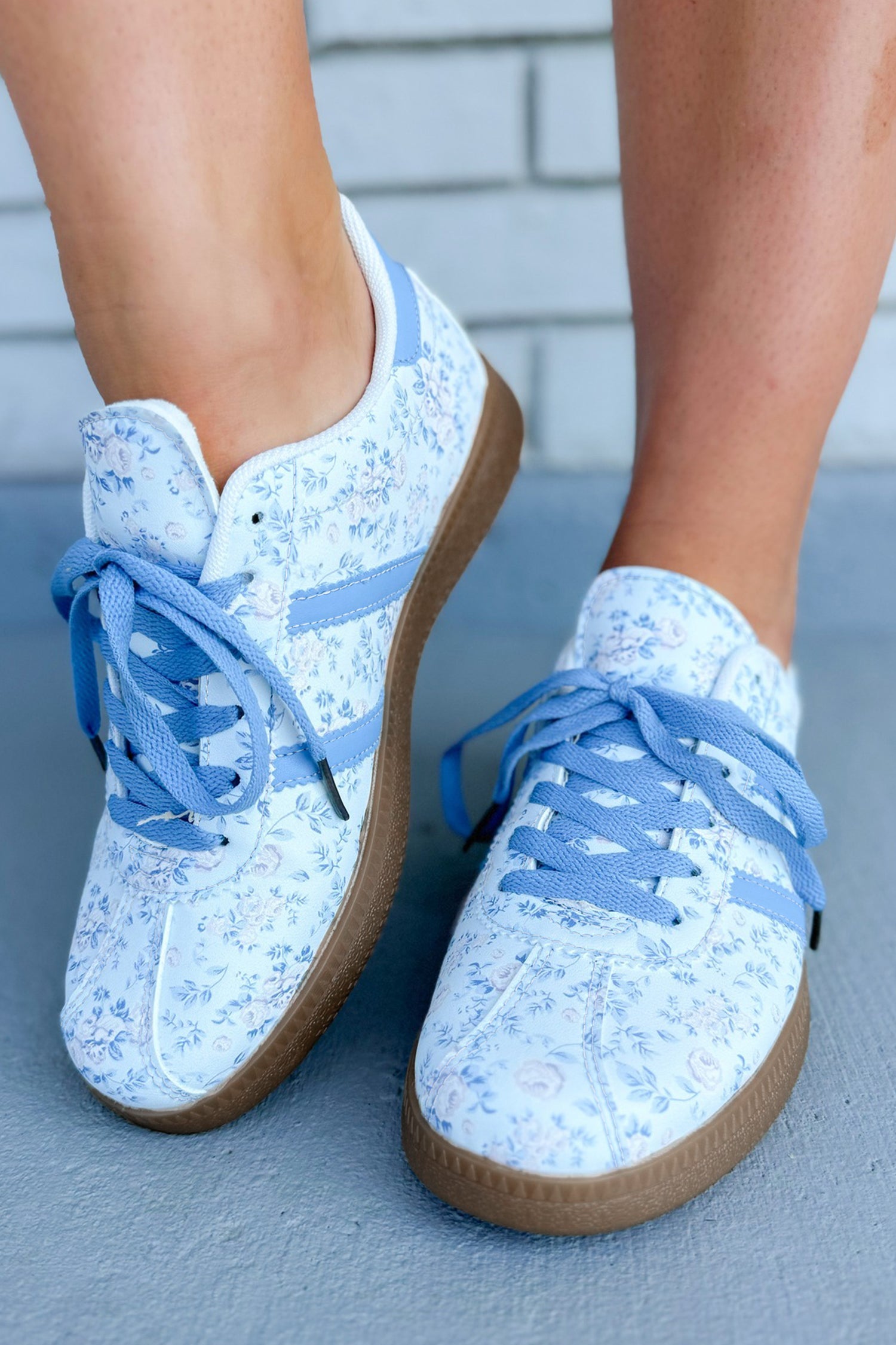 Lace-up PU Floral-Print PU Leather Flat Shoes in Light Blue