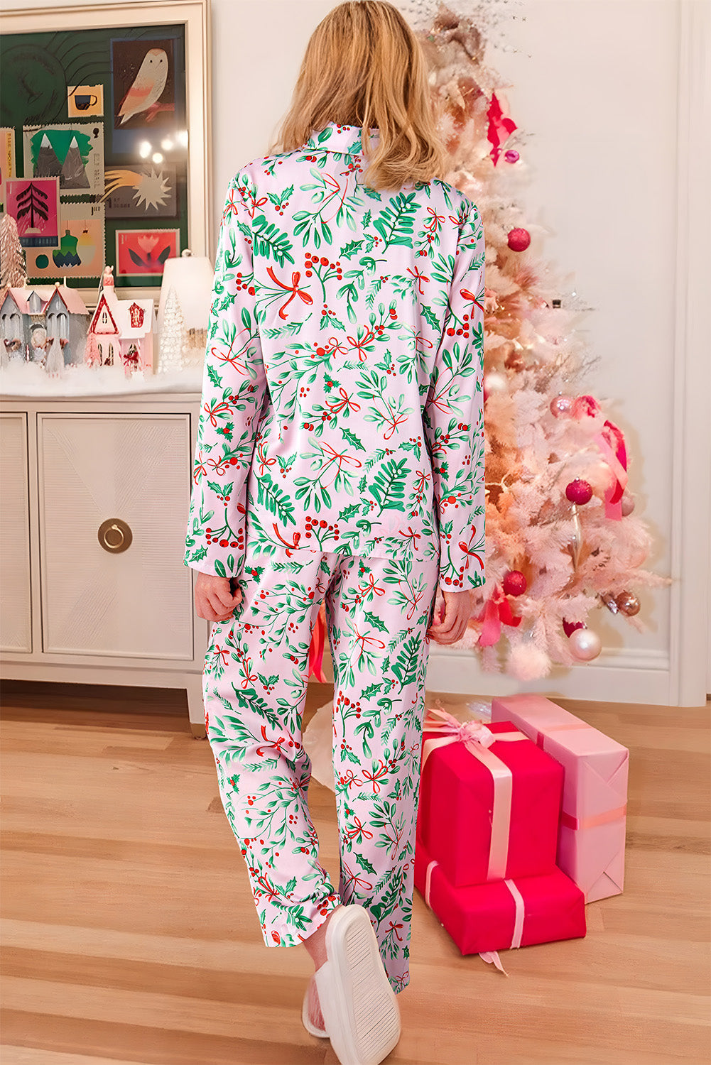 Plant Christmas Berries Print Satin Long-Sleeved Pajama Set