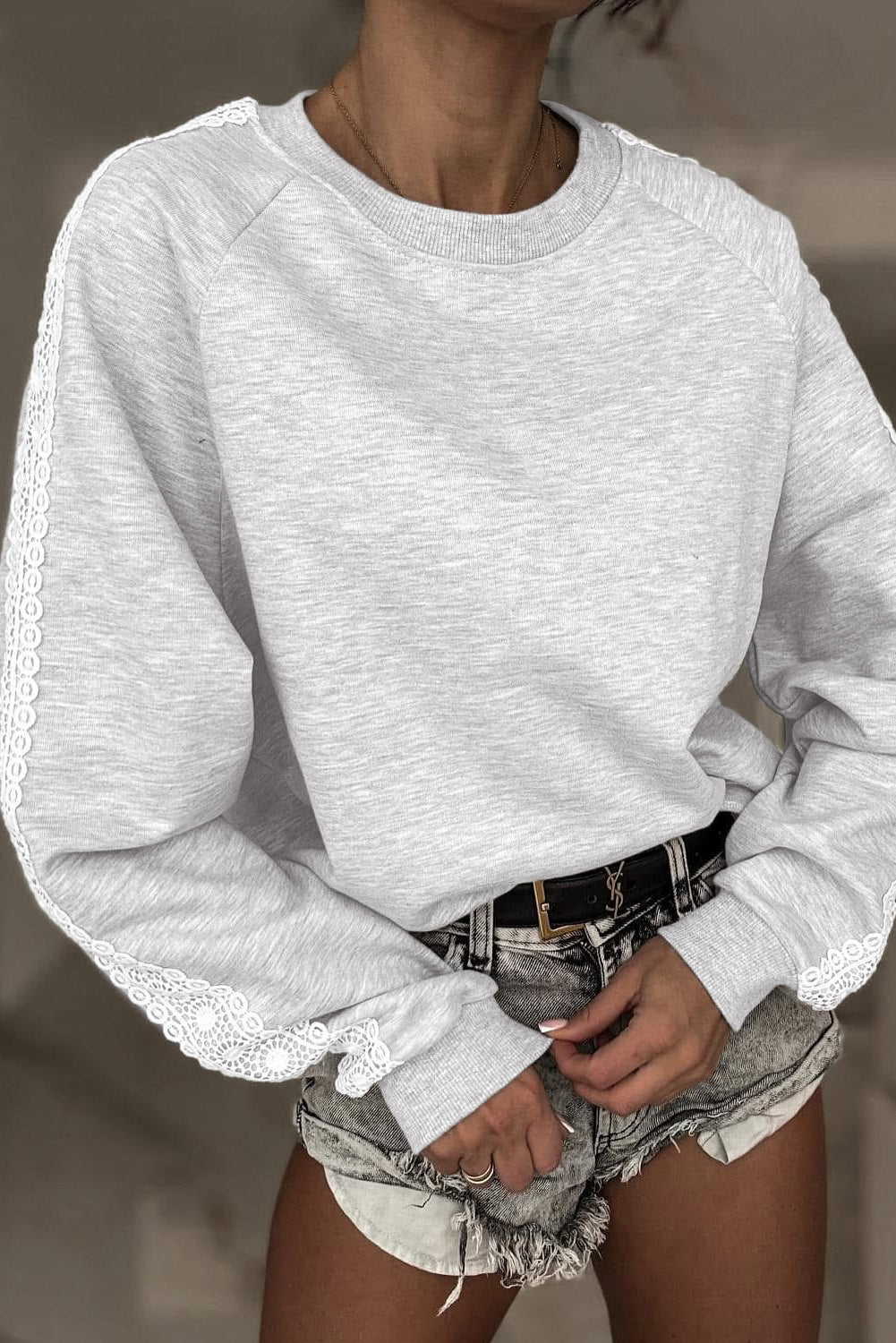 Lace Sleeve Patchwork Raglan Crew-Neck Sweatshirt