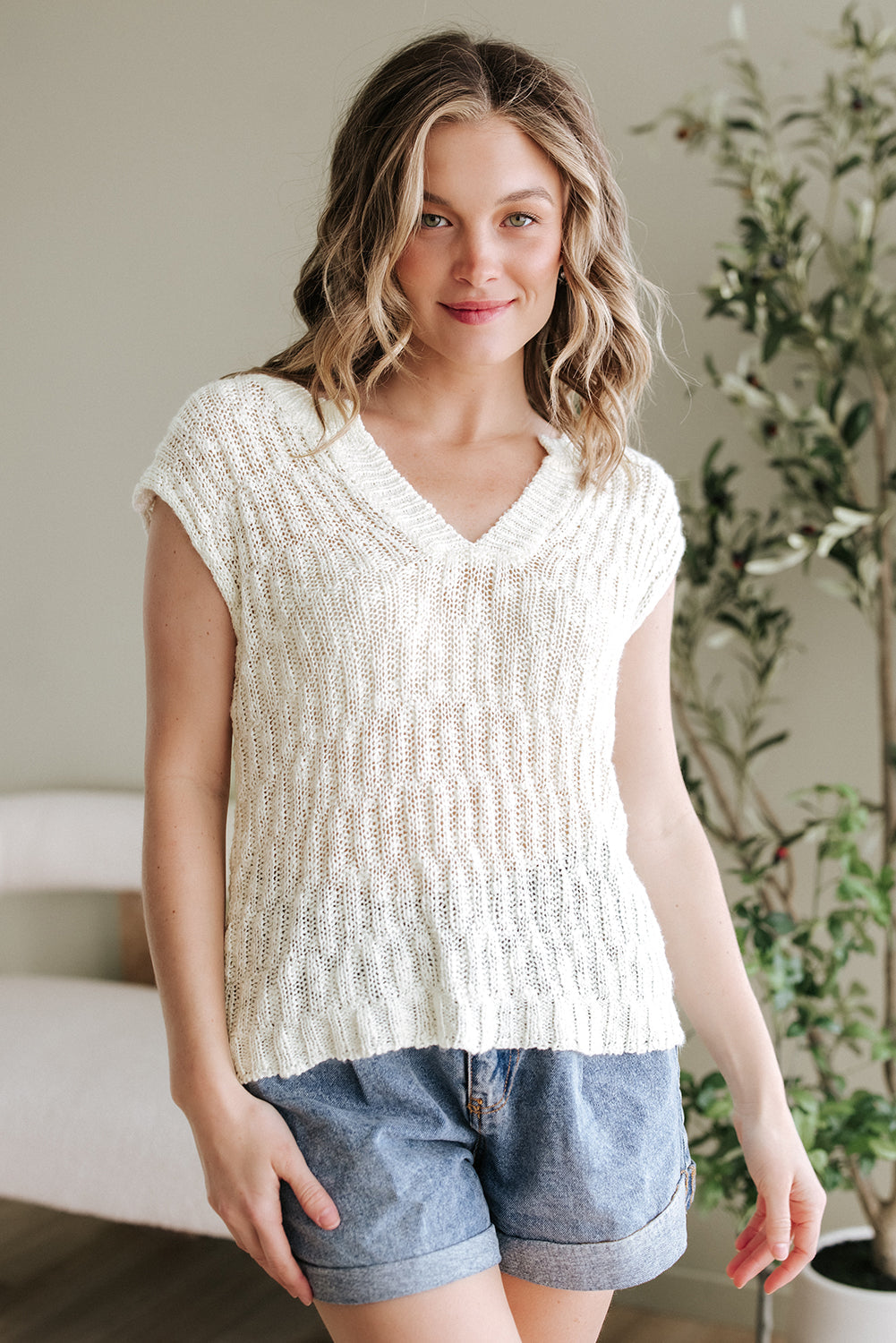 White Notched V Neck Short Sleeve Sweater