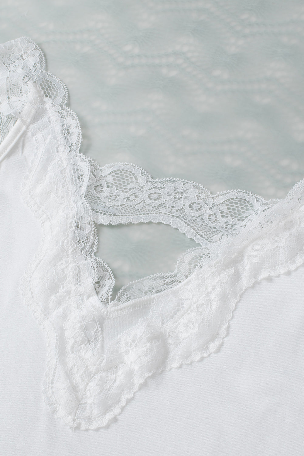 Tank Top for Women Delicate Lace-Trimmed Trim Flared