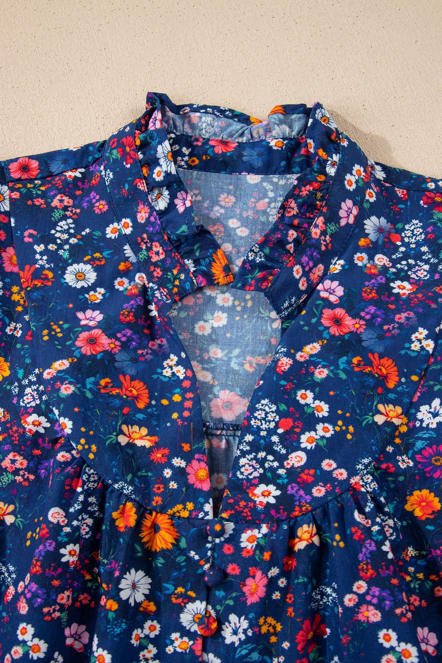 Floral Wild Daisy Split Neck Short Puff Sleeve Mini Dress in Blue